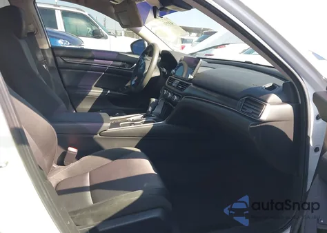 2019 Honda Accord Lx z USA, uszkodzony, nr VIN 1HGCV1F10KA030392